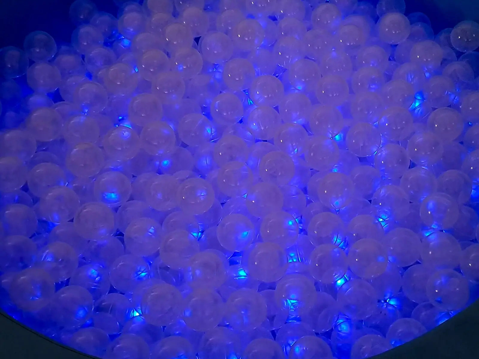 Basen podświetlany LED - okrągły